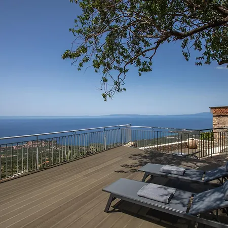 Rubeas Towers - Towers Complex Hébergement de vacances Pyrgos