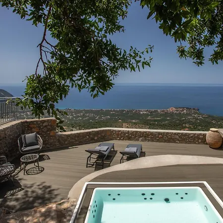 Rubeas Towers - Towers Complex Feriehus Pírgos