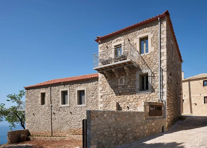 Rubeas Towers - Towers Complex Pírgosz