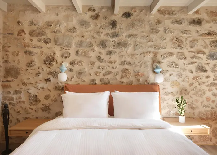 Rubeas Towers - Towers Complex * Pírgosz